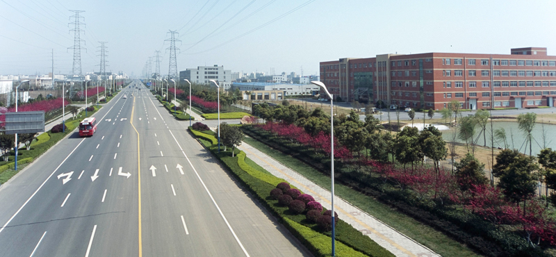 钟楼开发区道路星港路（摄影：吴国建） 副本.jpg